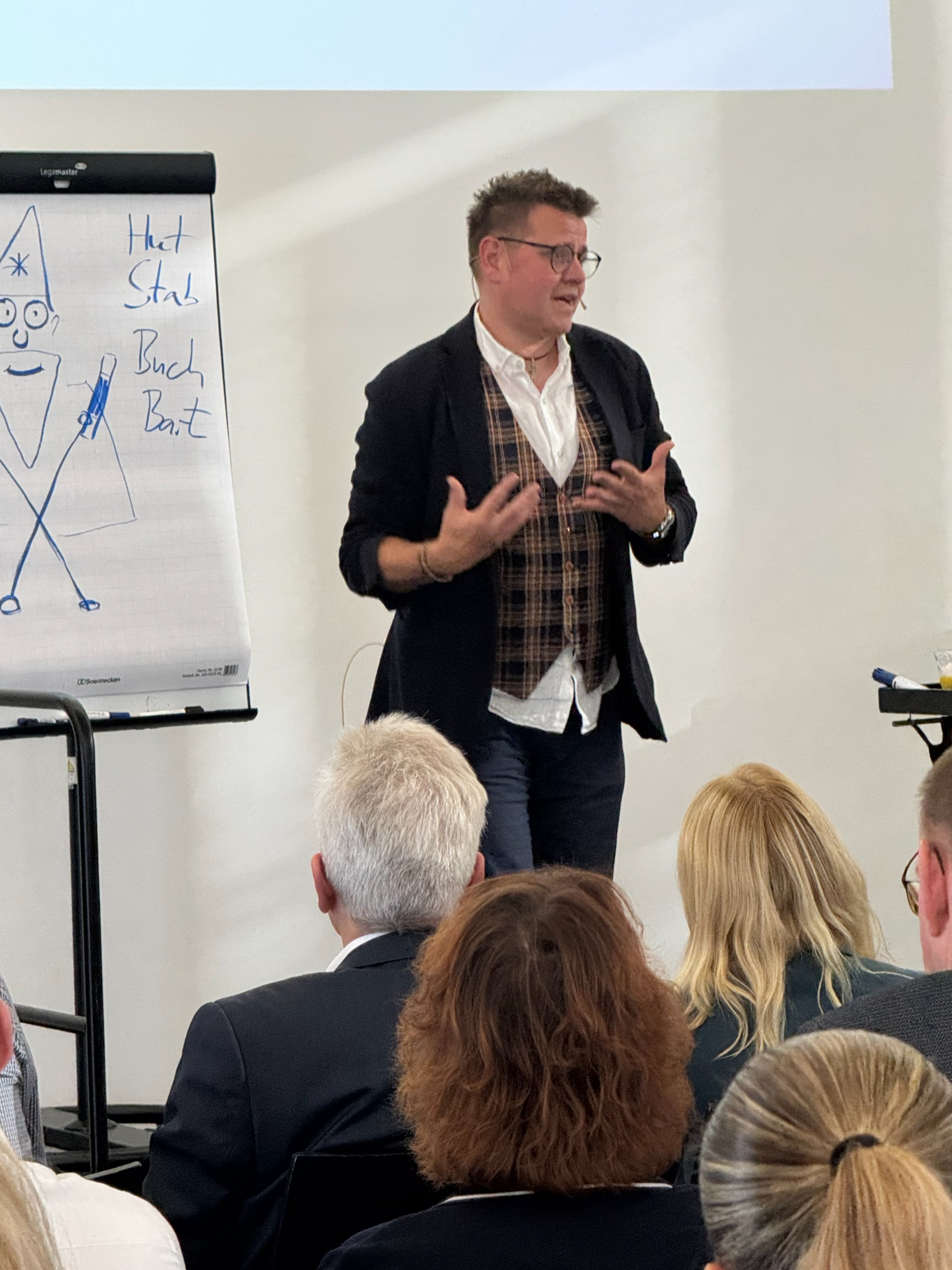 Mikrofon im Scheinwerferlicht